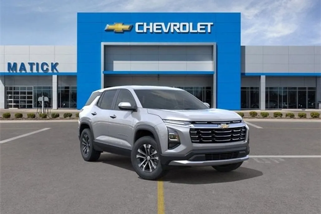 2026 Chevrolet Equinox LT photo 1