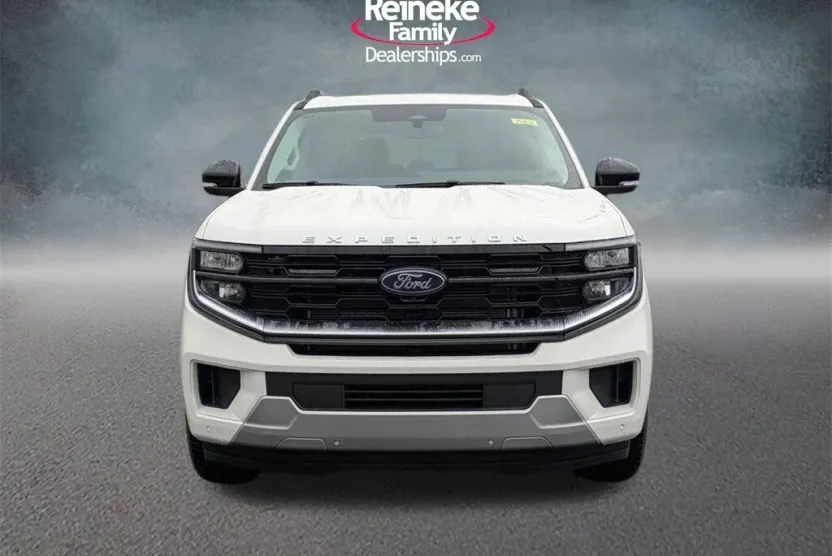 2025 Ford Expedition Platinum photo 1