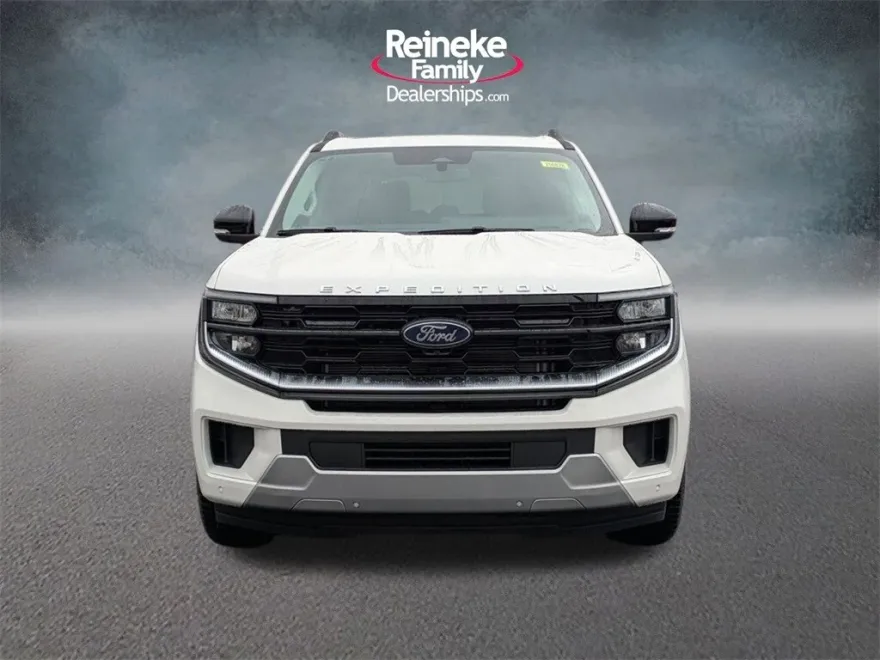 2025 Ford Expedition Platinum photo 1