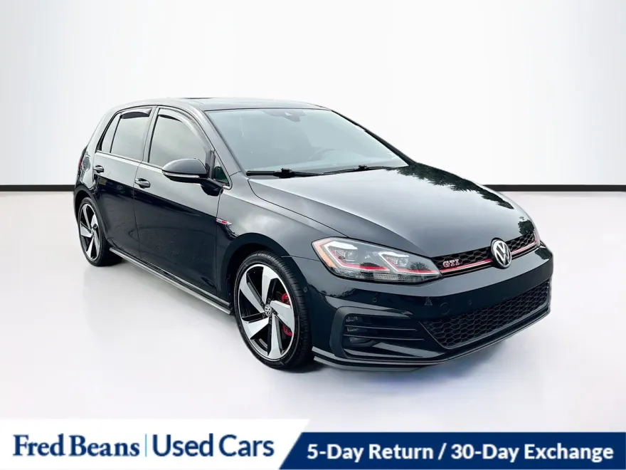 2019 Volkswagen Golf GTI photo 1