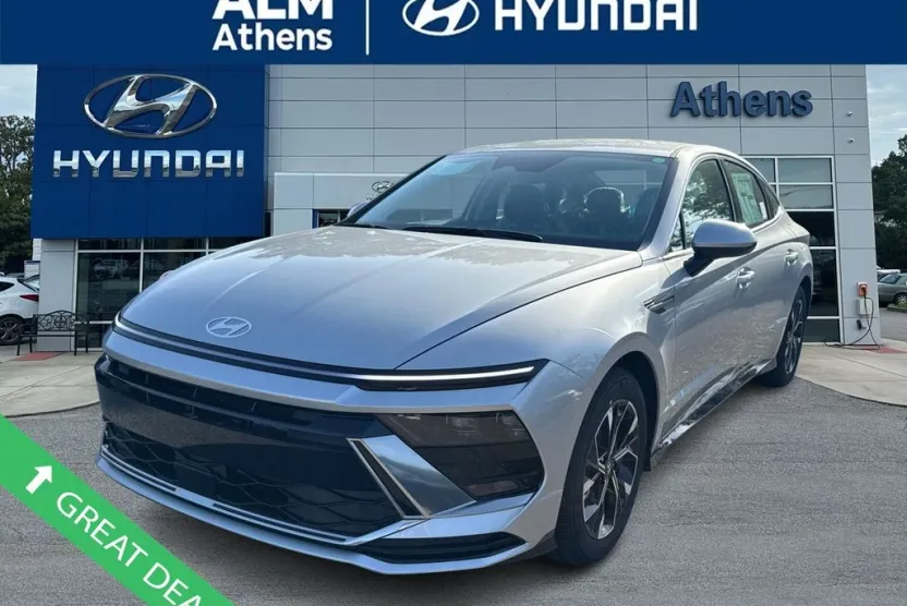 2025 Hyundai Sonata SEL photo 1