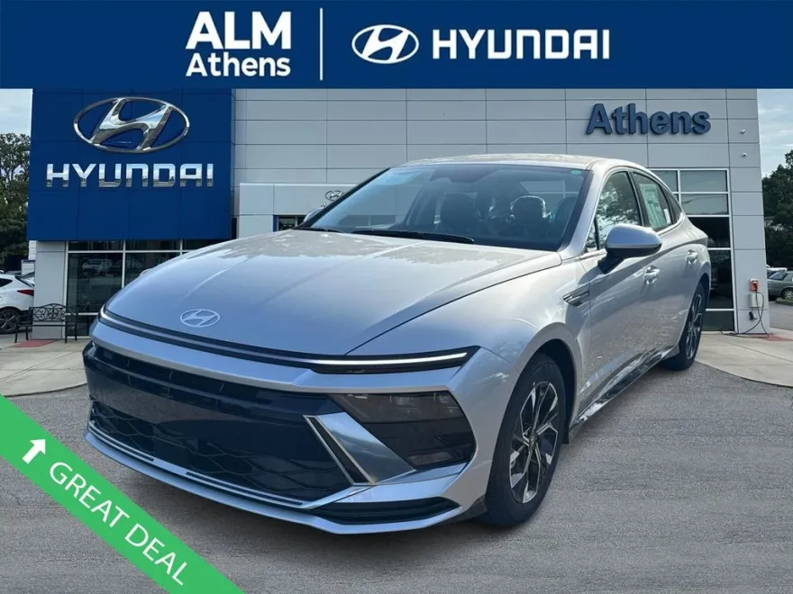 2025 Hyundai Sonata SEL photo 1