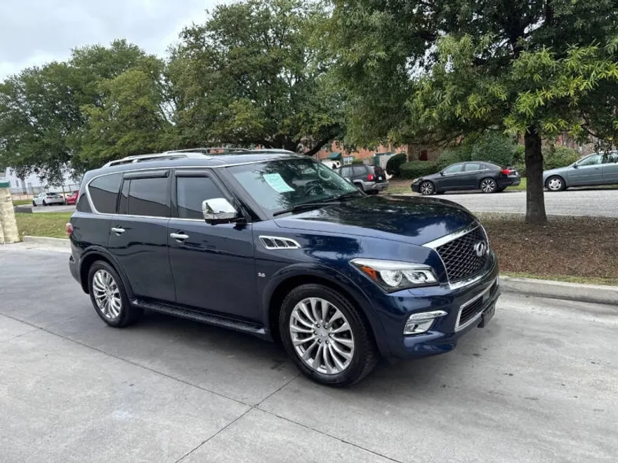 2015 Infiniti QX80 photo 1