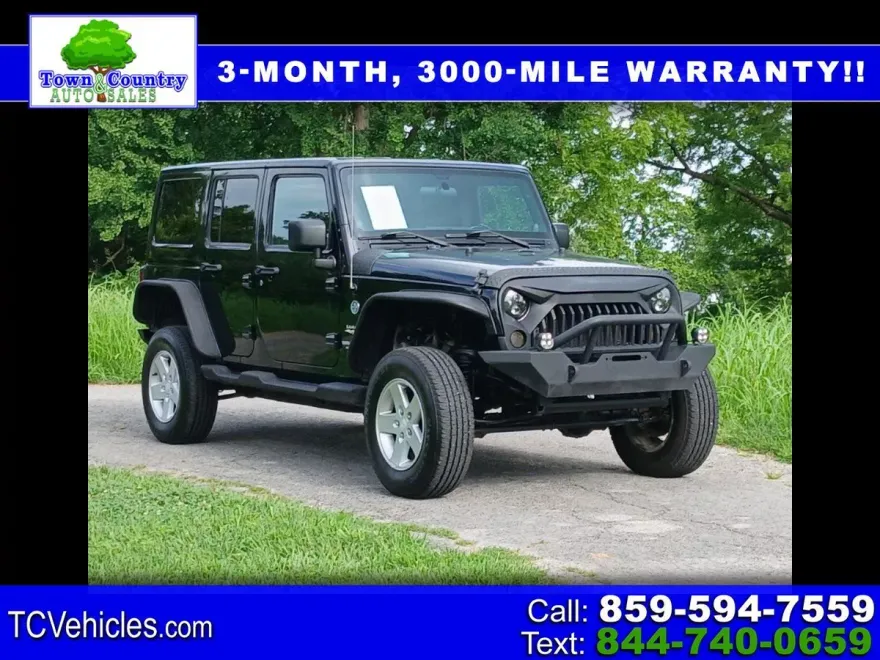 2012 Jeep Wrangler Unlimited Sahara photo 1