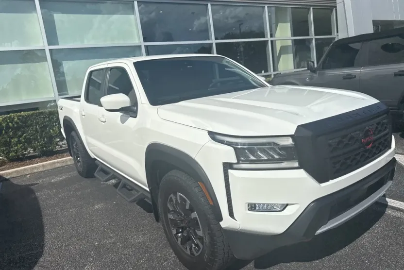 2024 Nissan Frontier PRO-X photo 1