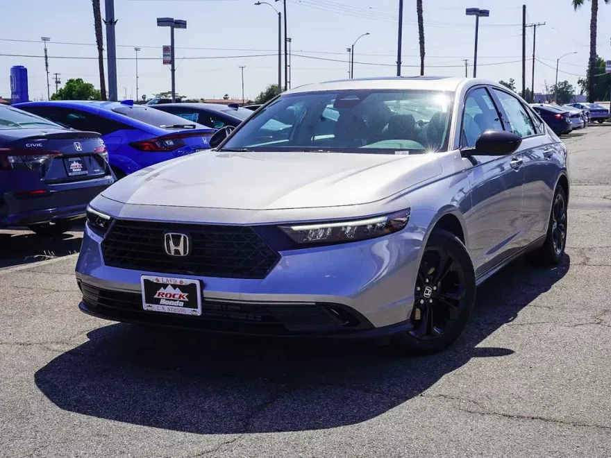 2025 Honda Accord SE photo 1