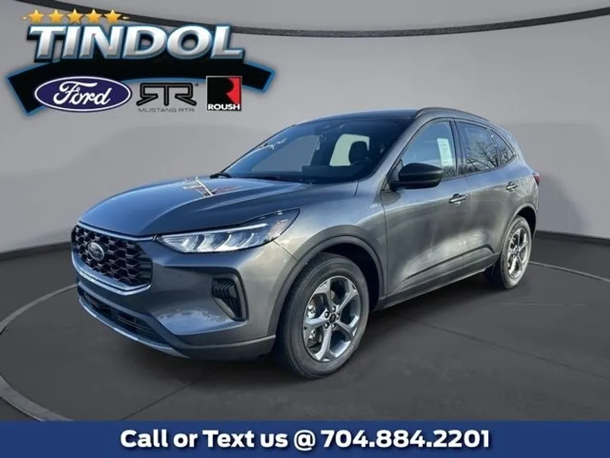 2025 Ford Escape ST-Line photo 1