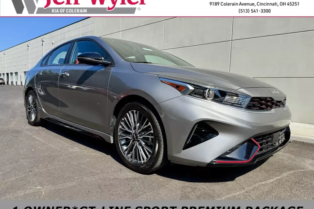2023 Kia Forte GT-Line photo 1