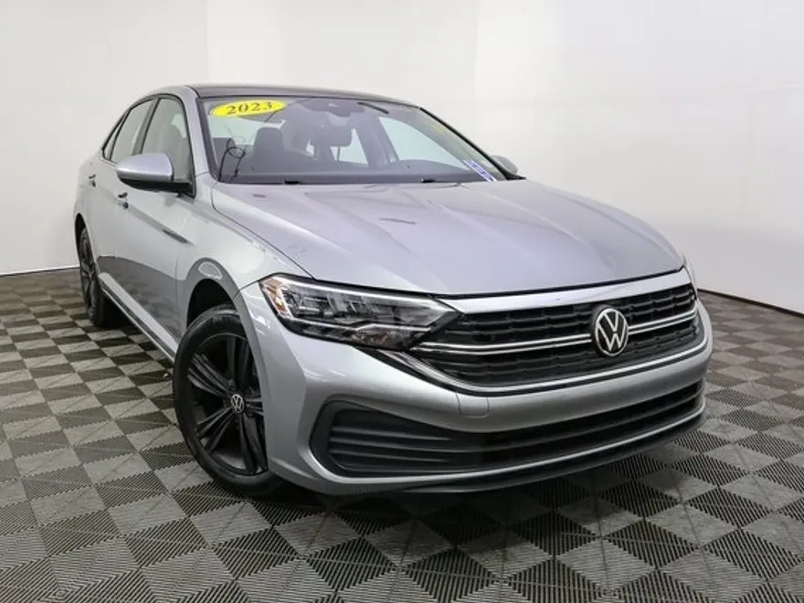 2023 Volkswagen Jetta 1.5T SE photo 1