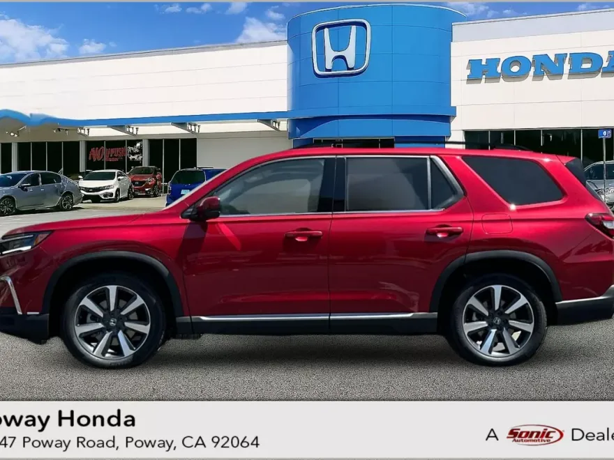 2025 Honda Pilot Touring photo 1