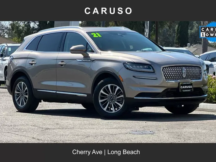 2021 Lincoln Nautilus Standard photo 1