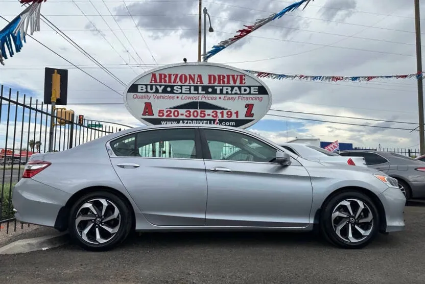 2016 Honda Accord EX-L photo 1