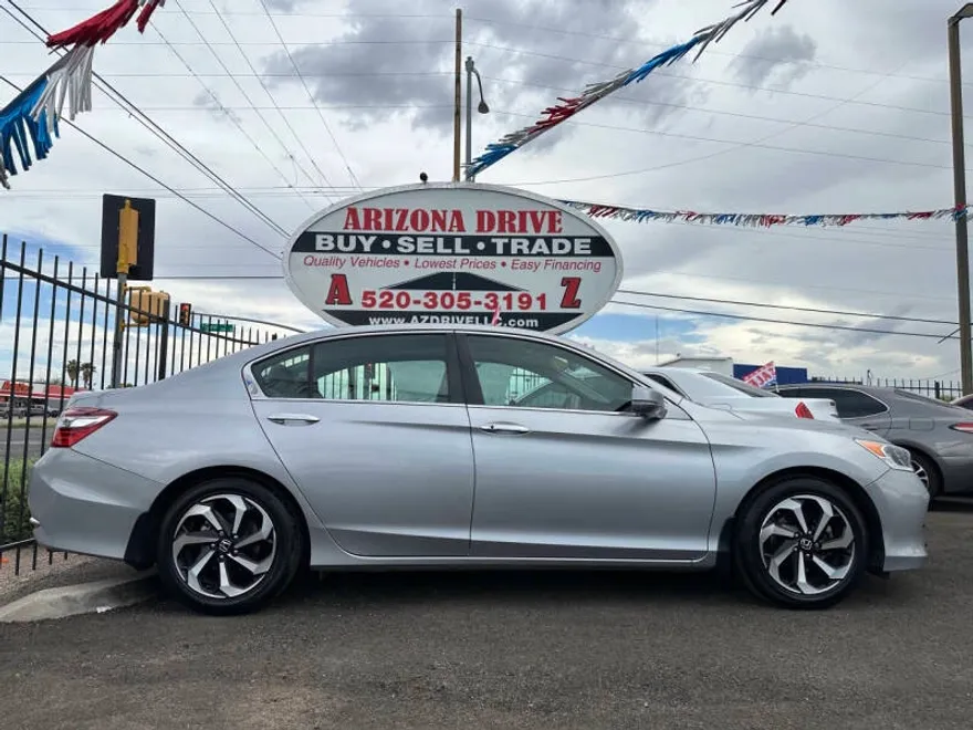 2016 Honda Accord EX-L photo 1