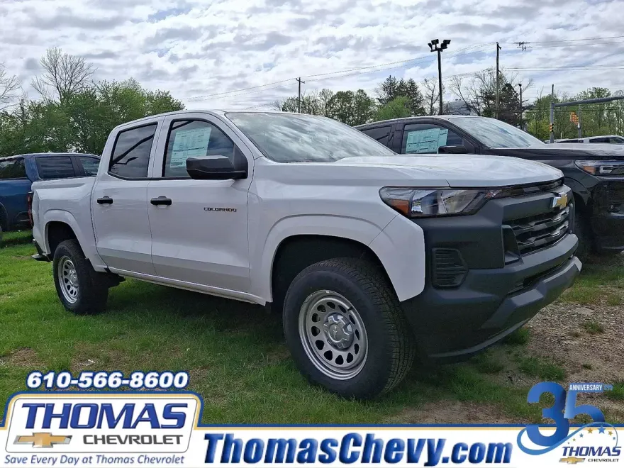 2025 Chevrolet Colorado LT photo 1