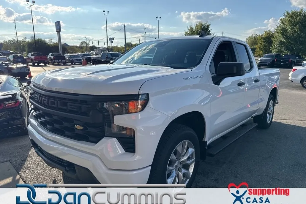 2022 Chevrolet Silverado 1500 Custom photo 1