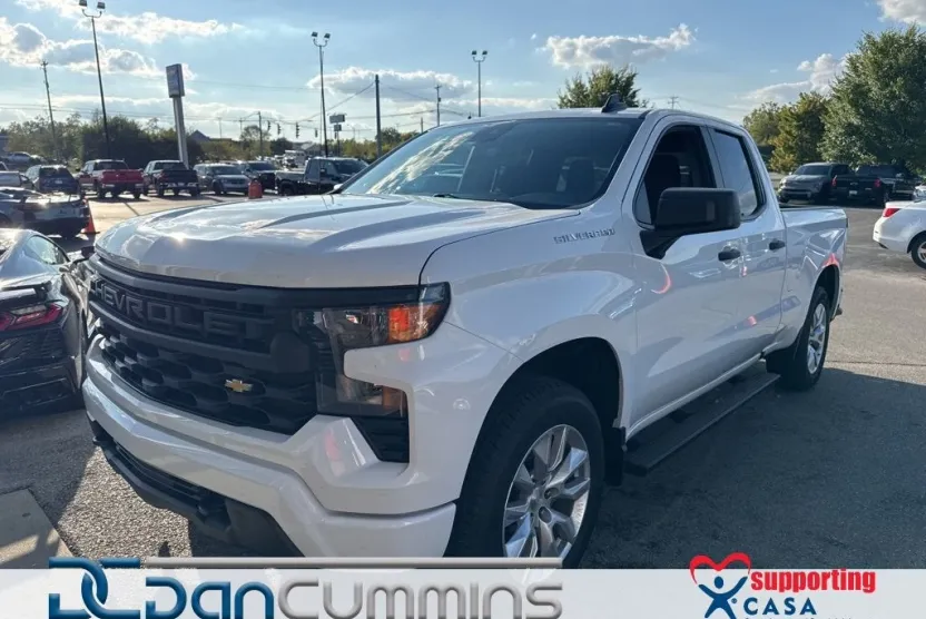 2022 Chevrolet Silverado 1500 Custom photo 1