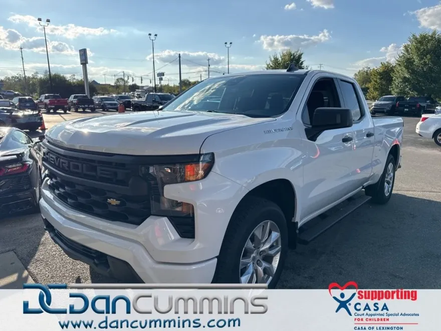 2022 Chevrolet Silverado 1500 Custom photo 1