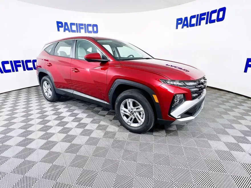 2025 Hyundai Tucson SE photo 1