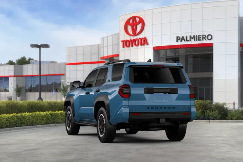 2025 Toyota 4Runner TRD Off-Road Premium photo 1
