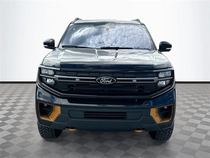 2025 Ford Expedition photo 1