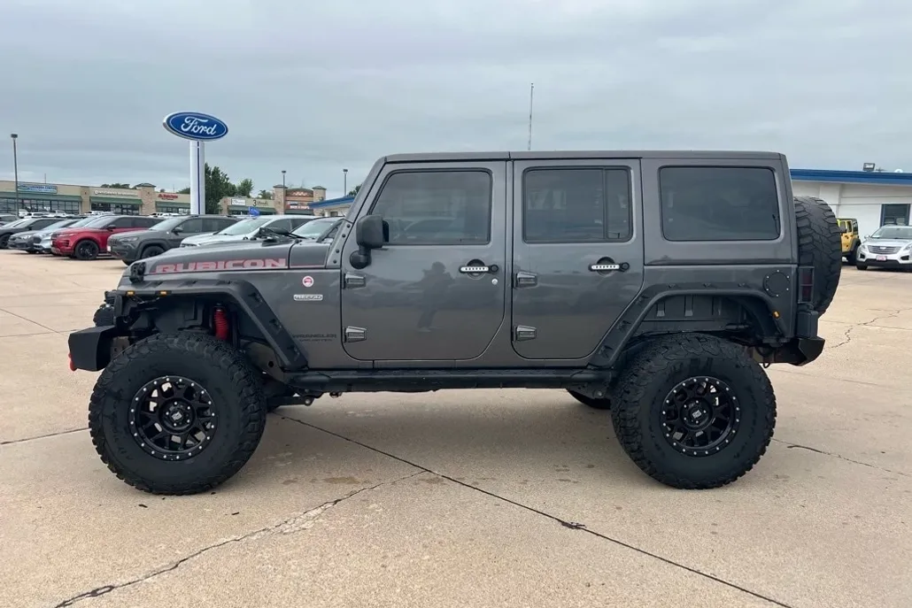 2017 Jeep Wrangler Unlimited Rubicon photo 1