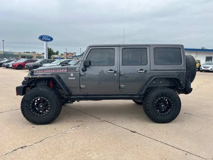 2017 Jeep Wrangler Unlimited Rubicon photo 1