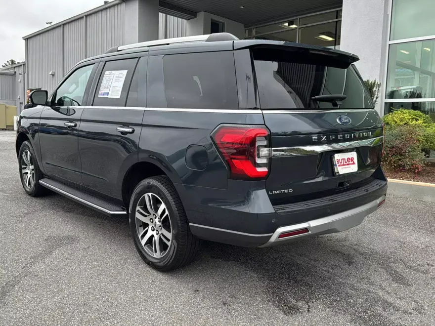 2023 Ford Expedition Limited photo 1