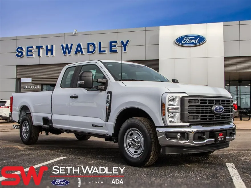 2025 Ford F-250 photo 1