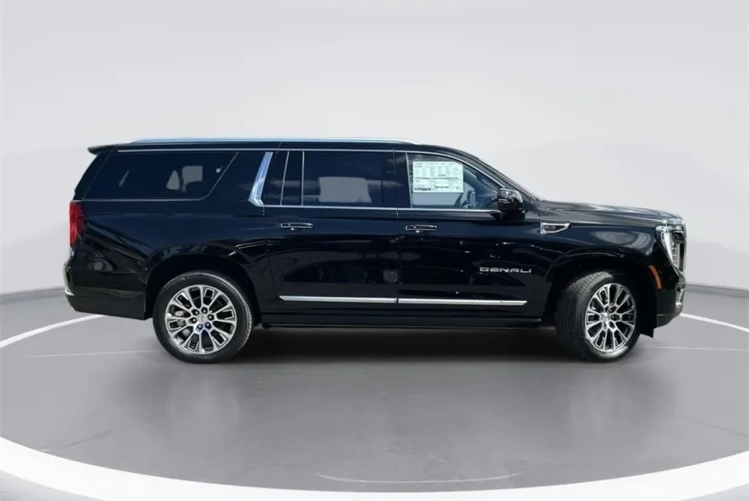2026 Gmc Yukon XL Denali photo 1