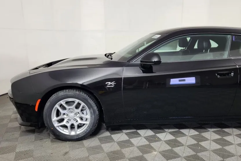 2025 Dodge Charger Daytona R/T AWD photo 1