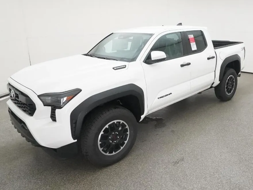2025 Toyota Tacoma TRD Off-Road photo 1