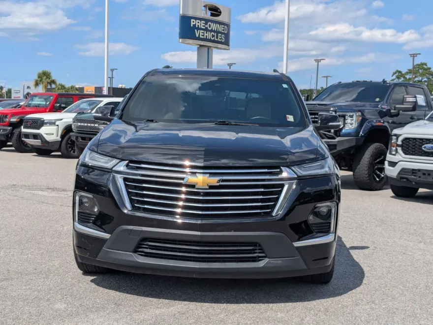 2023 Chevrolet Traverse Premier photo 1