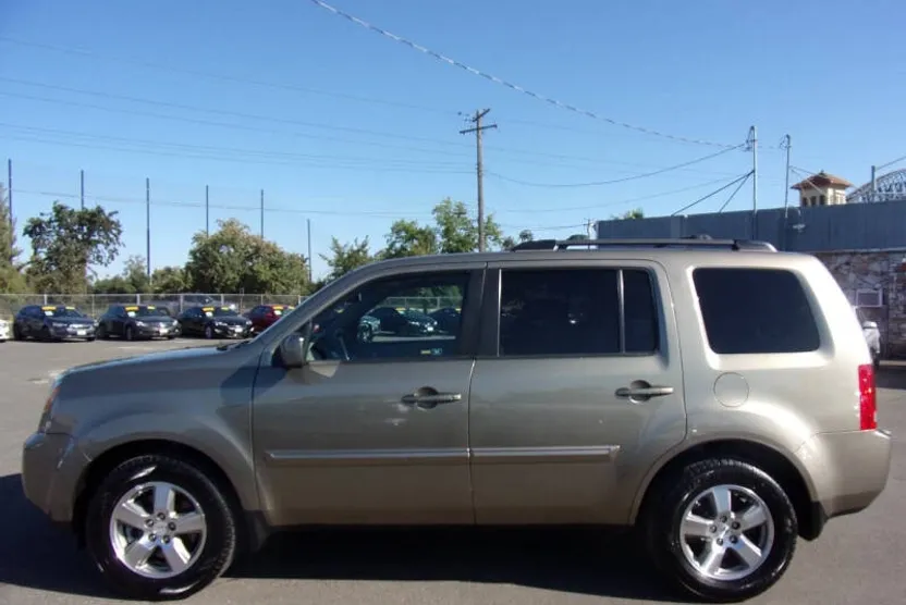 2011 Honda Pilot EX-L photo 1