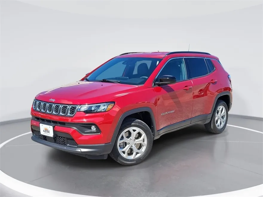 2024 Jeep Compass Latitude photo 1