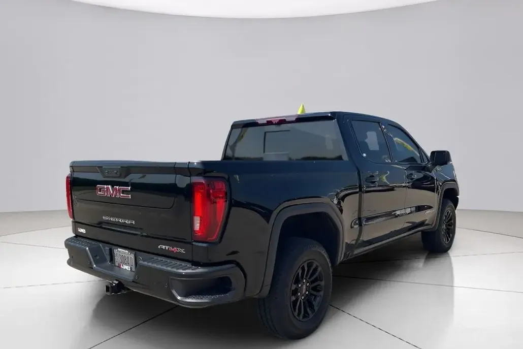 2023 Gmc Sierra 1500 AT4X photo 1