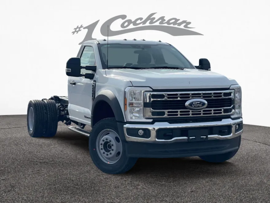 2024 Ford F-600 photo 1
