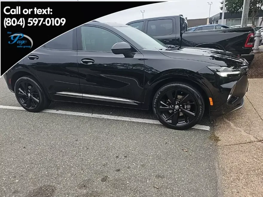 2022 Buick Envision Essence photo 1