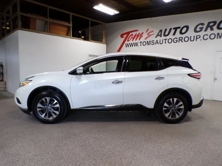 2016 Nissan Murano S photo 1