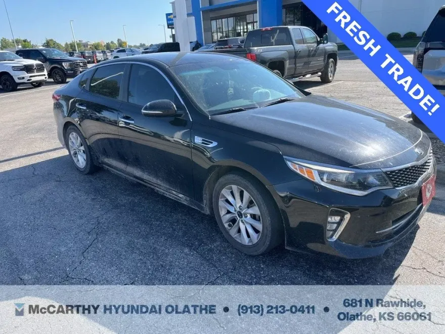 2018 Kia Optima S photo 1