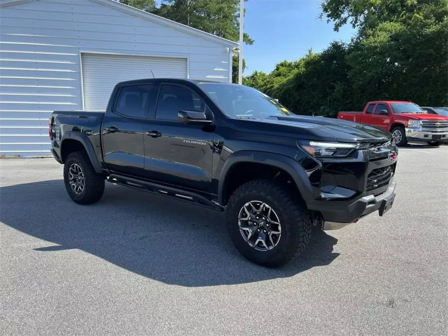 2024 Chevrolet Colorado ZR2 photo 1