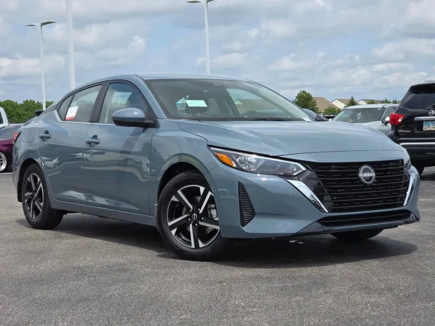 2025 Nissan Sentra SV photo 1