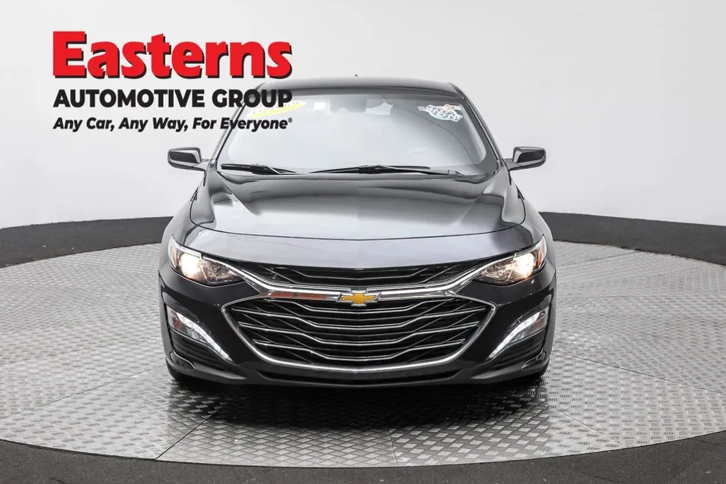 2023 Chevrolet Malibu 1LT photo 1