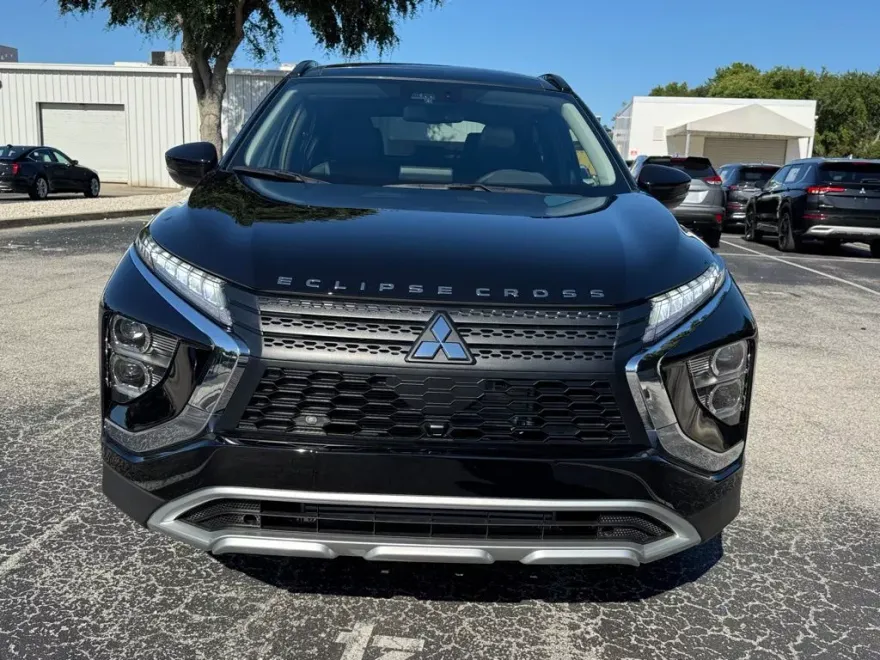 2025 Mitsubishi Eclipse Cross SE photo 1
