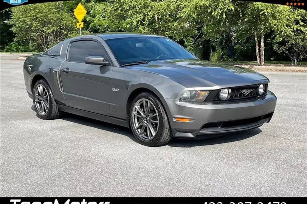 2011 Ford Mustang GT Premium photo 1