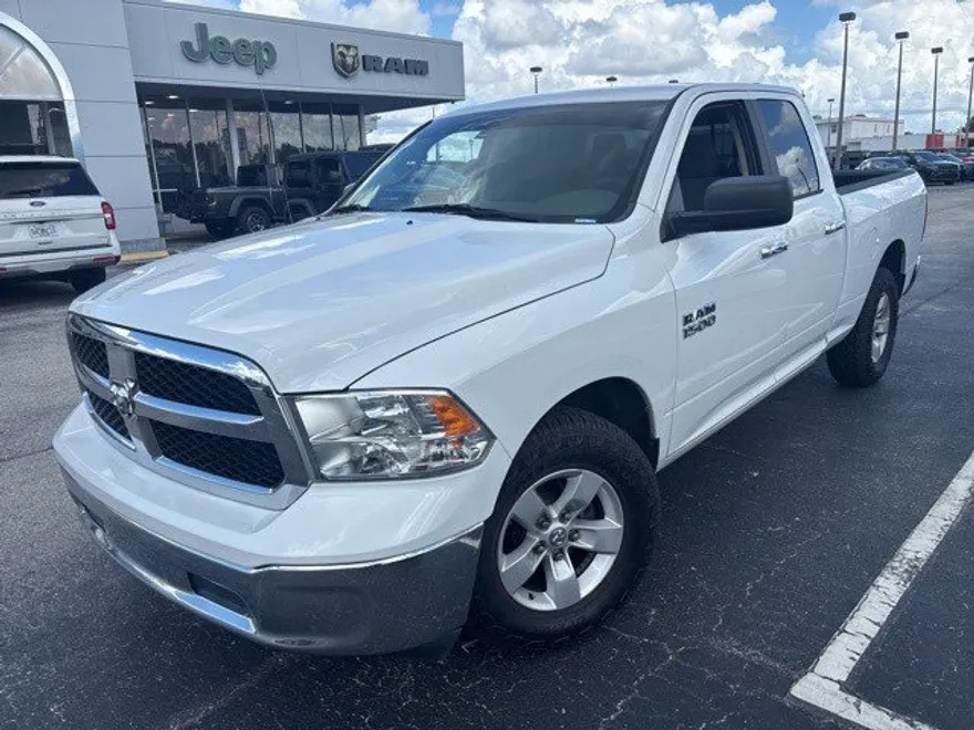 2018 Ram 1500 SLT photo 1