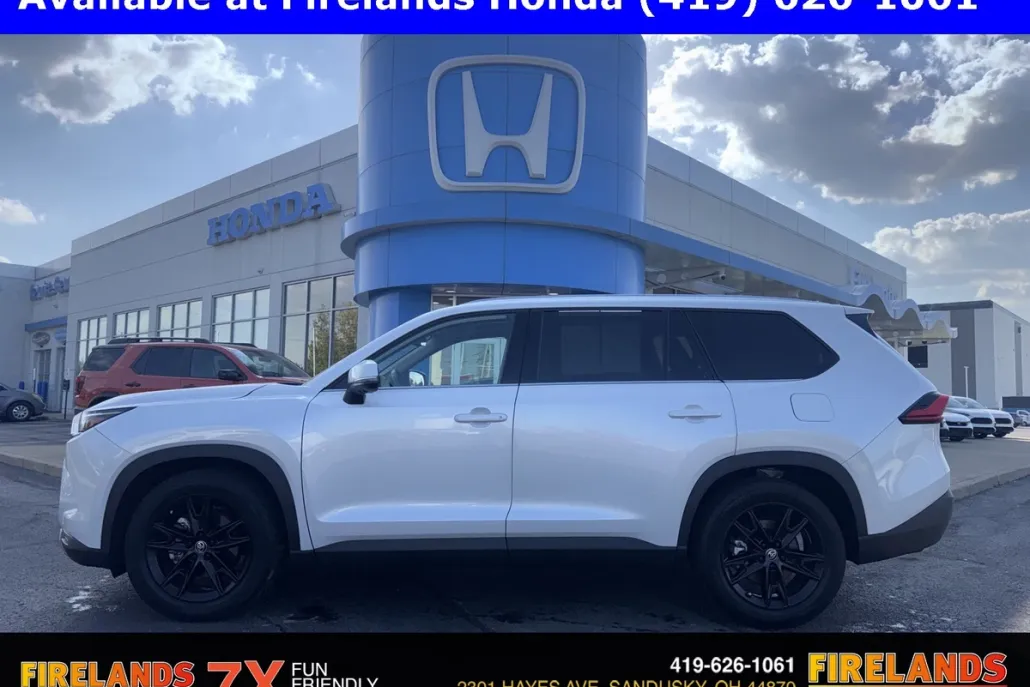 2024 Toyota Grand Highlander Platinum photo 1