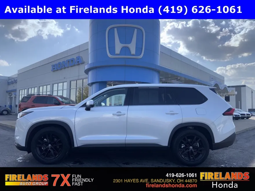 2024 Toyota Grand Highlander Platinum photo 1