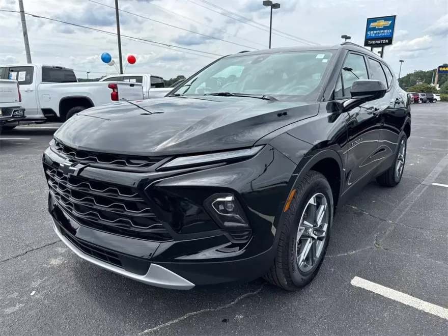 2025 Chevrolet Blazer 2LT photo 1