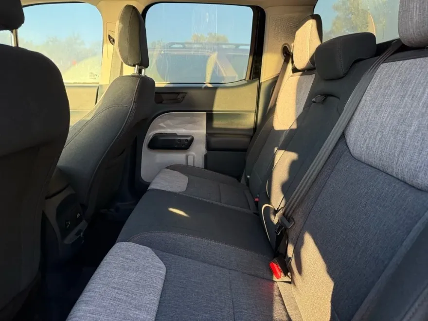 2023 Ford Maverick XLT photo 1