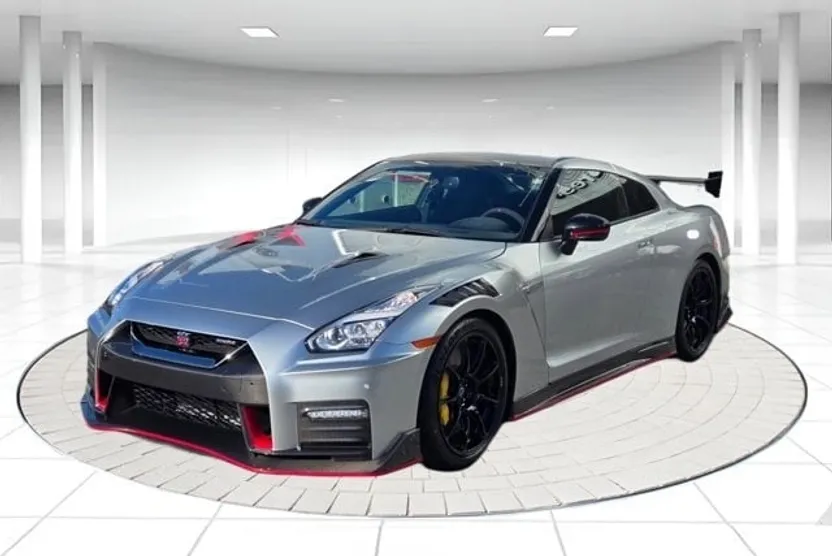 2023 Nissan GT-R Nismo photo 1